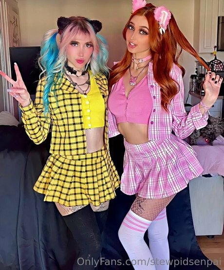 stewpidsenpai model hot picture