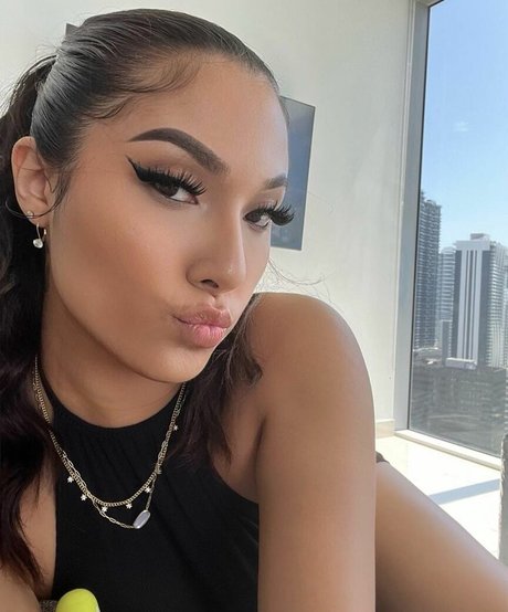 ra rosy star top pics