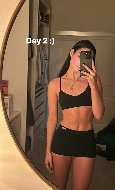 Indiana Massara star free photos