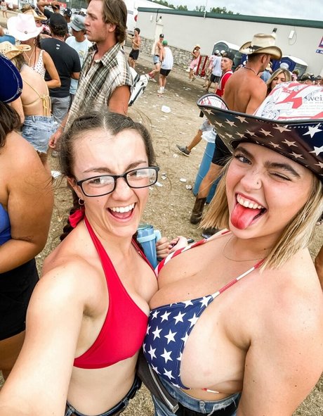 Sierra Bellingar pornstar free image