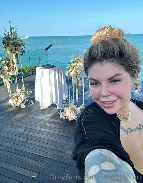 blonde famous onlyfans nudes picture