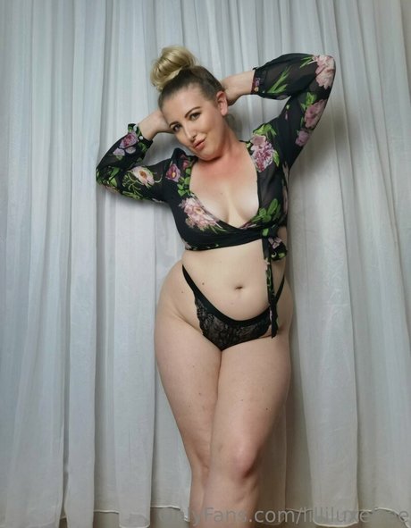 lilliluxefree pornstar hot pictures