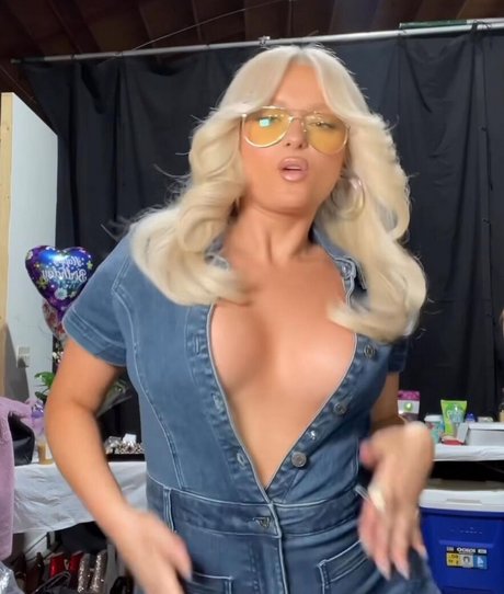 Bebe Rexha porn actress gallery