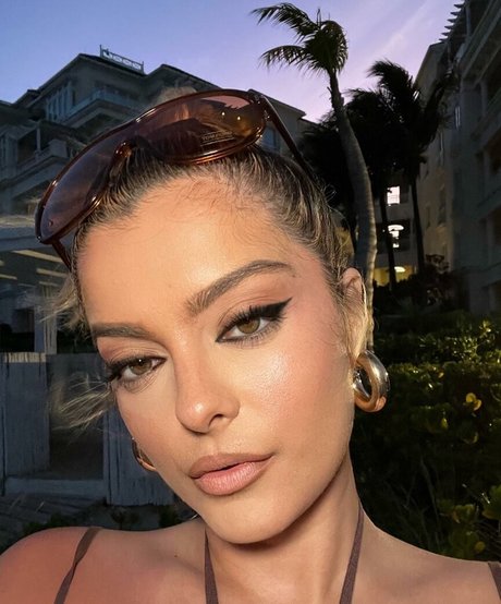 Bebe Rexha pretty pornstar pictures