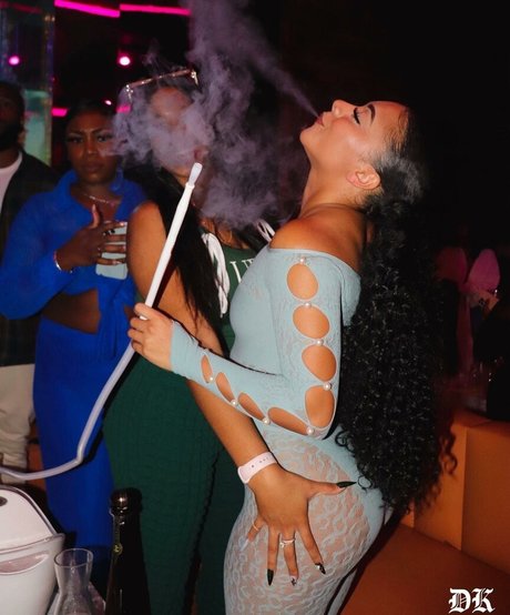 Alix Lapri art actress photo