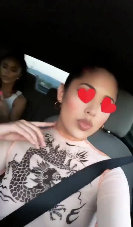 Jasmine Villegas model best pic