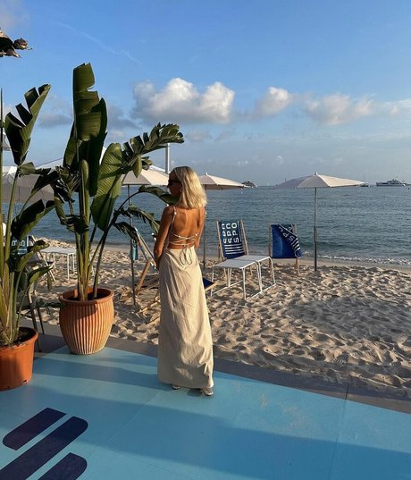 Nastia Liukin erotic model img