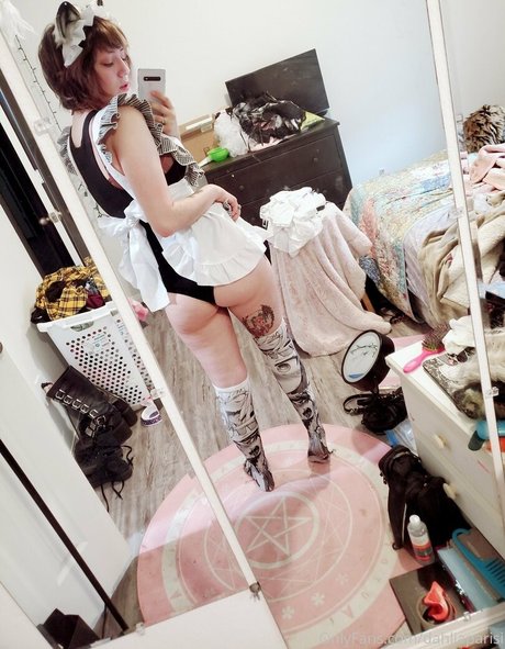 dahliaparisi pornstar adult image