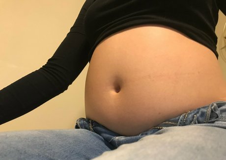 asianbellygirl nude star photos