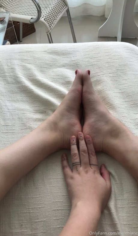 ellaarievilo free pornstar pictures