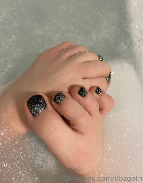 dbzgoth star pornographic archive