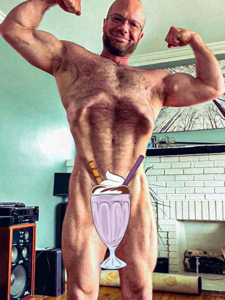 MuscleBull best pornstar image