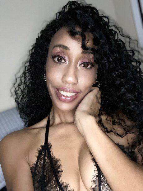 munecabellaxxx model sexy archive