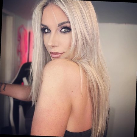 Eva Angelica_ sex actress photo