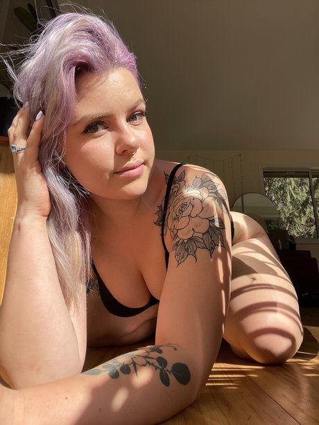 _Esra Mae pornstar hot picture