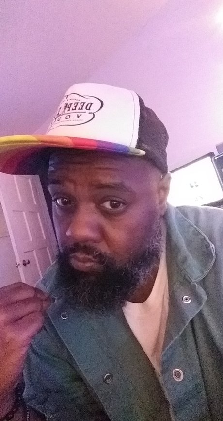 Keith Evans model top photos