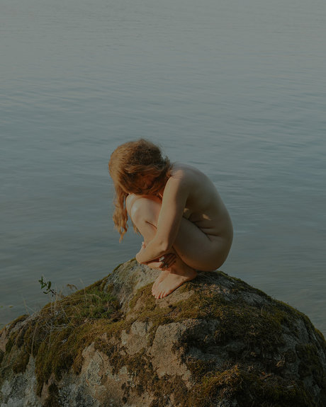 Sensual artist pretty model img