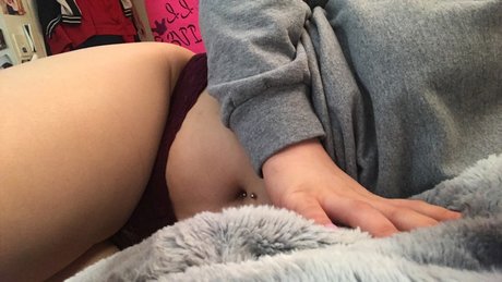 MzMyMyLynn_ perfect model pic