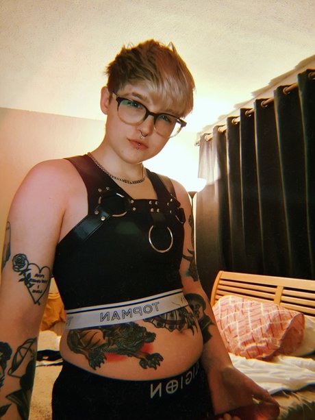 sexy onlyfans nude pic