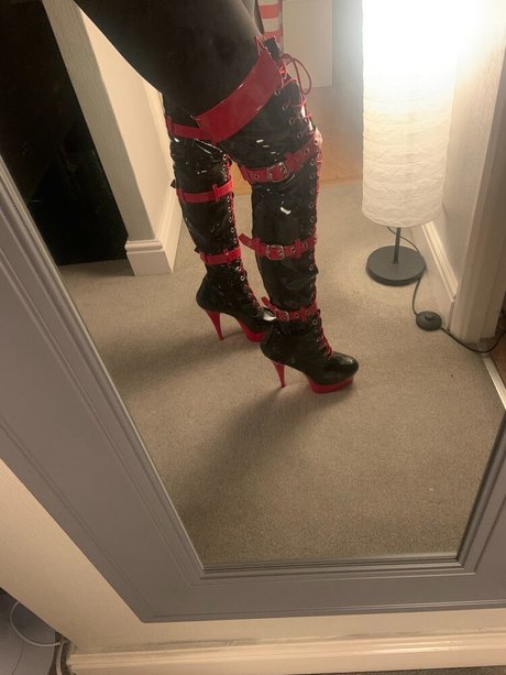 Feet Food amp amp Travel Mistress model porn pics