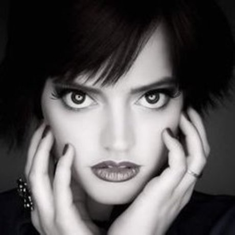 Violet Pixie model pics