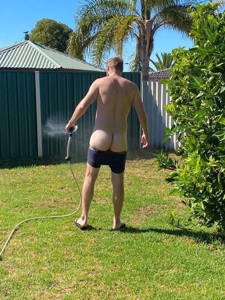 Naked Skateboard model pretty pics