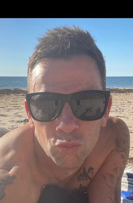 Naked Russ beautiful star img