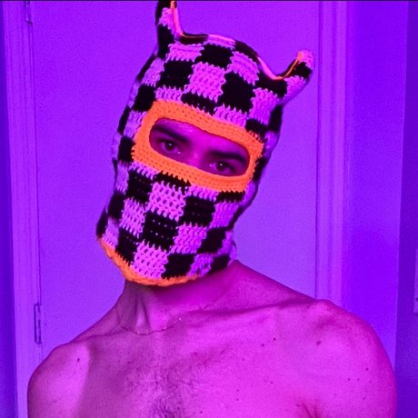 naked knitwit naked pornstar gallery