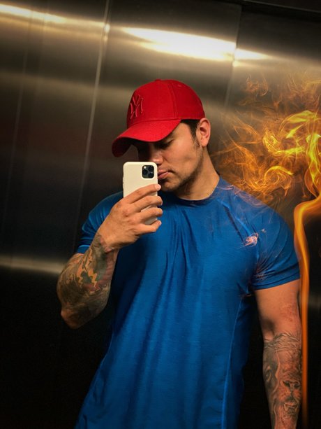 Donyscheck porn model pictures