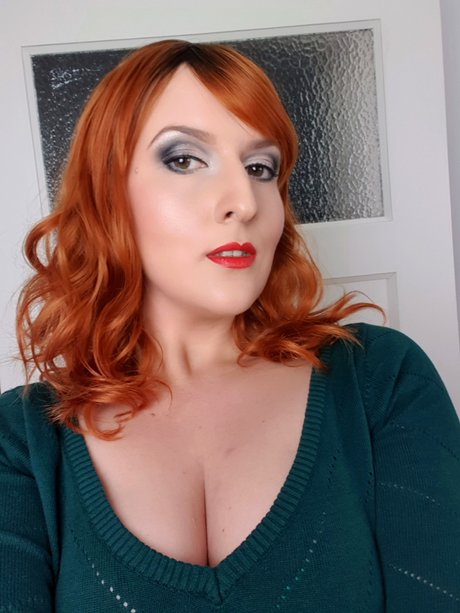 Miss Leonie star nudes pictures