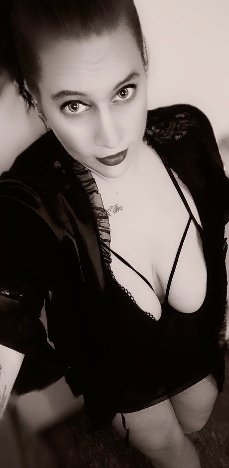 Caithy_ star exclusive photos