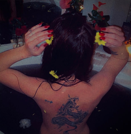 Elite Majesty star sexy pics