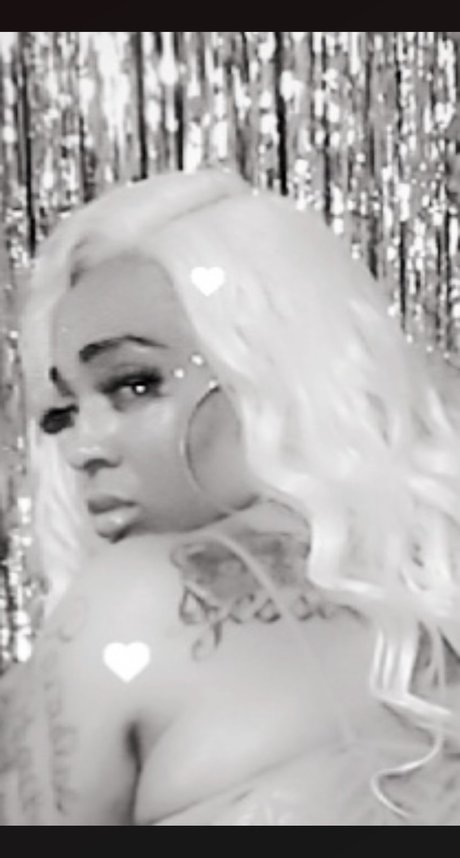 Paradise Peaches pornstar high quality picture