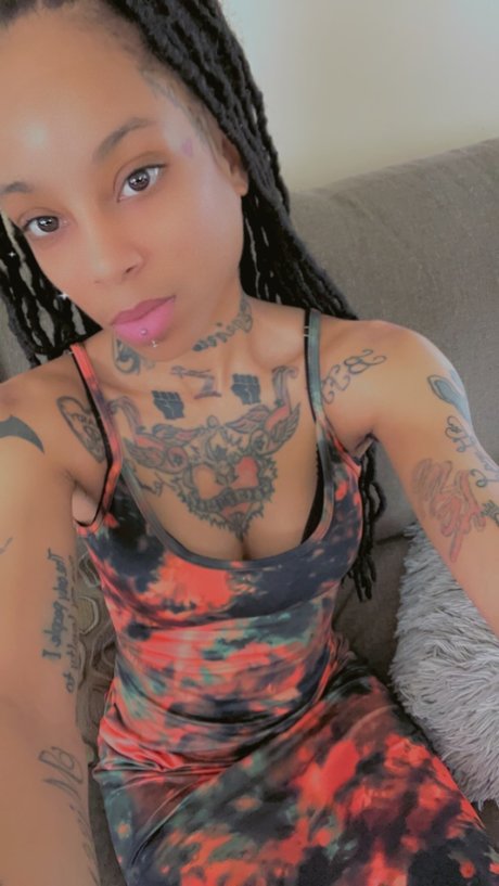 Missmakeithappen erotic star pics