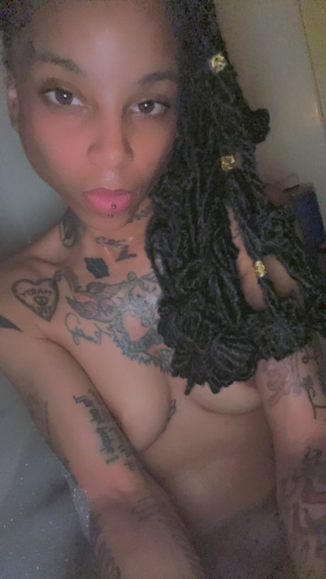 Missmakeithappen star art pics