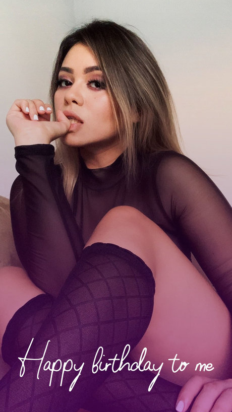 Celia Henn star porn archive