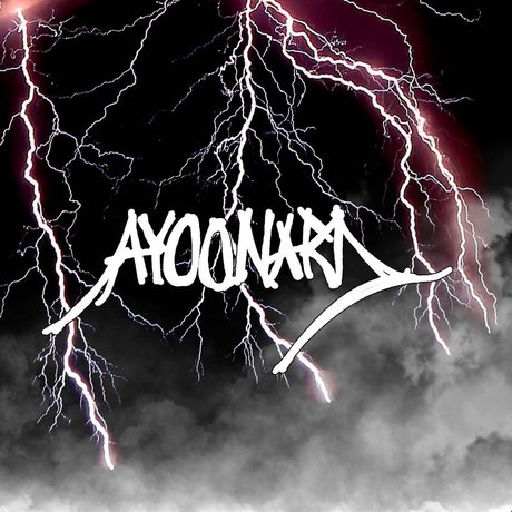 Ayoonard naked actress picture