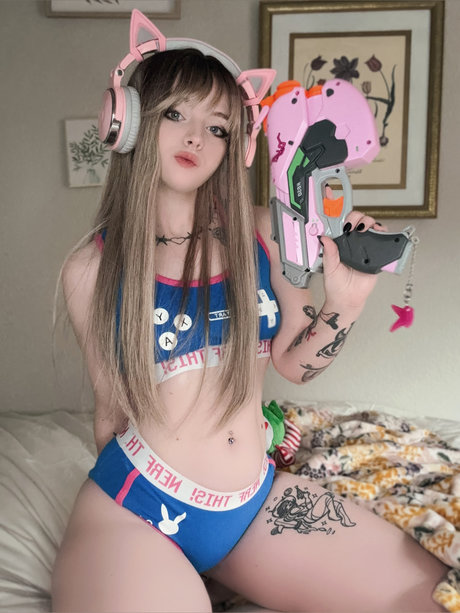 DaeCos model top photos