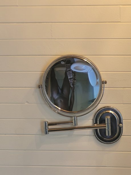 Delta naked pornstar pics