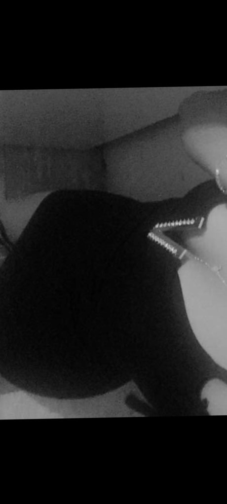 Dalaary1 nudes actress pictures