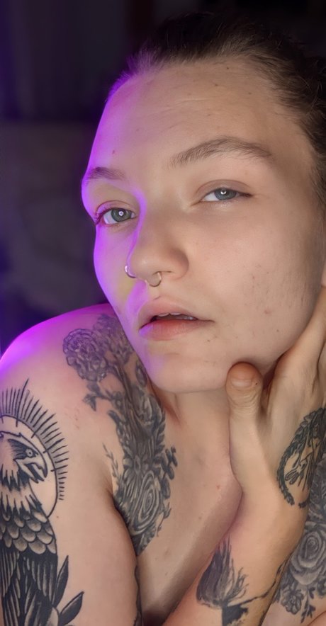 Daire Ember pornographic actress image