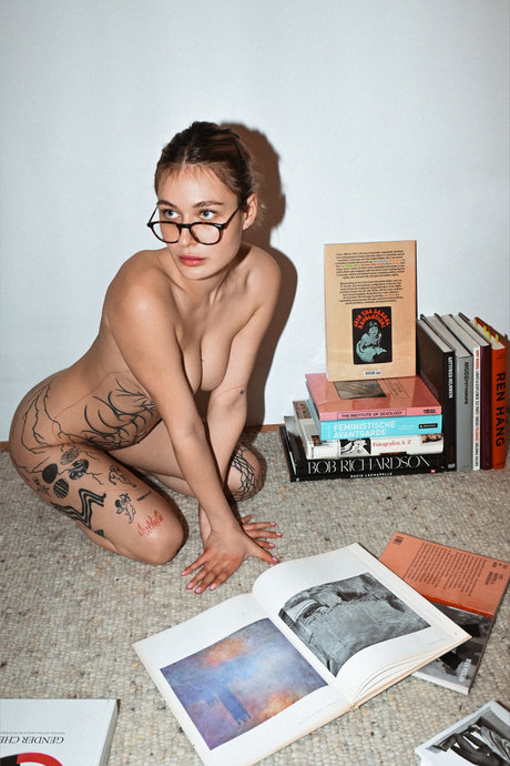 Chanel Canna nude actress photo