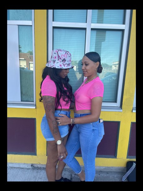 DoubleTrouble nice pornstar pic