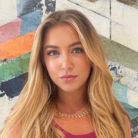 Emma Blake model xxx pic