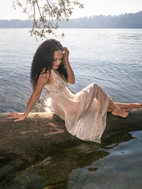 Natia Roe adult actress photos