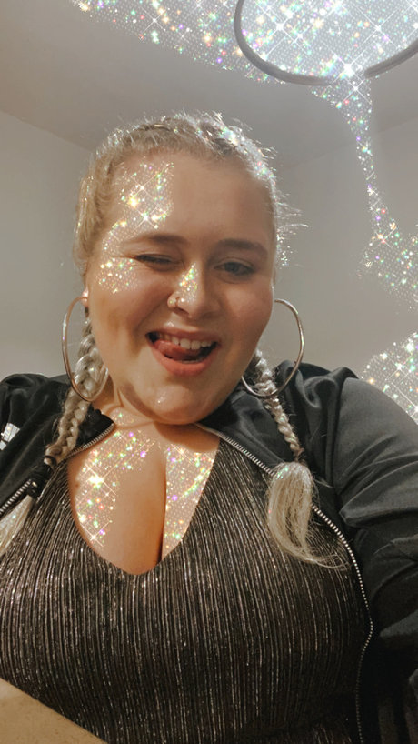 Cassie Kennedy model free pics