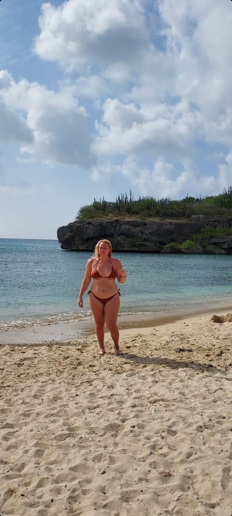 MISS Nanini top model photo