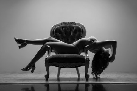 Fifi hot star archive