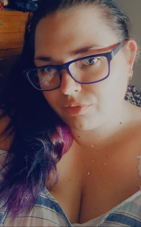 Schneil hot star pictures