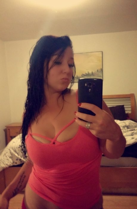 Curvysaxxxy pornographic star picture